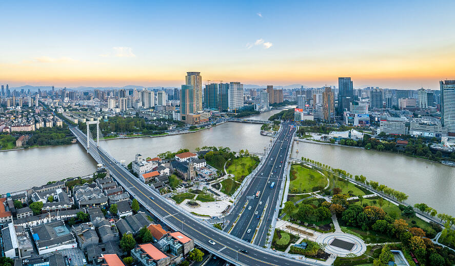 浙江，文化瑰宝汇聚之地，经济奇迹绽放之地