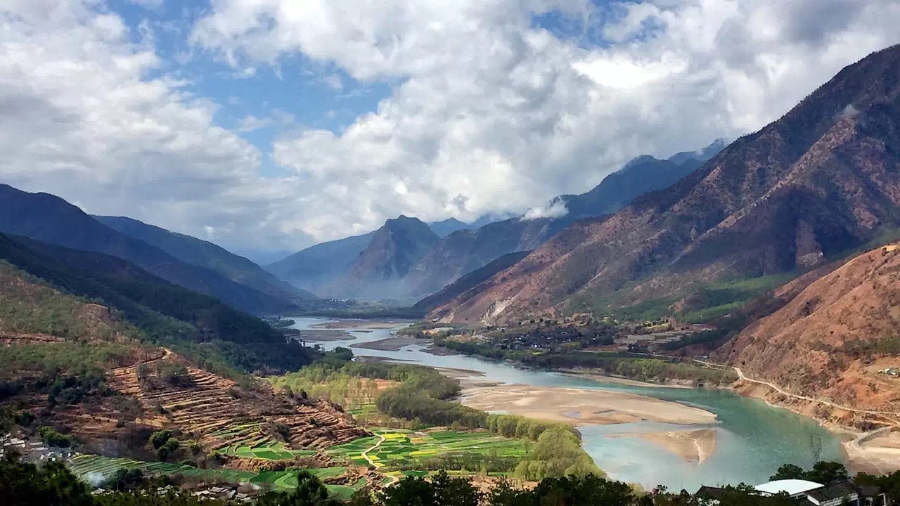 云南，风景秀丽，人文荟萃——致尊敬的听众朋友们